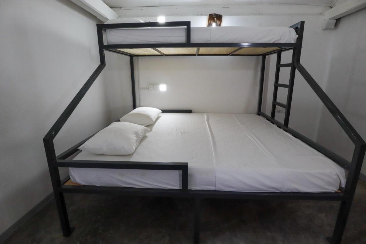 Why Not Backpackers Hostel Mirissa Εξωτερικό φωτογραφία